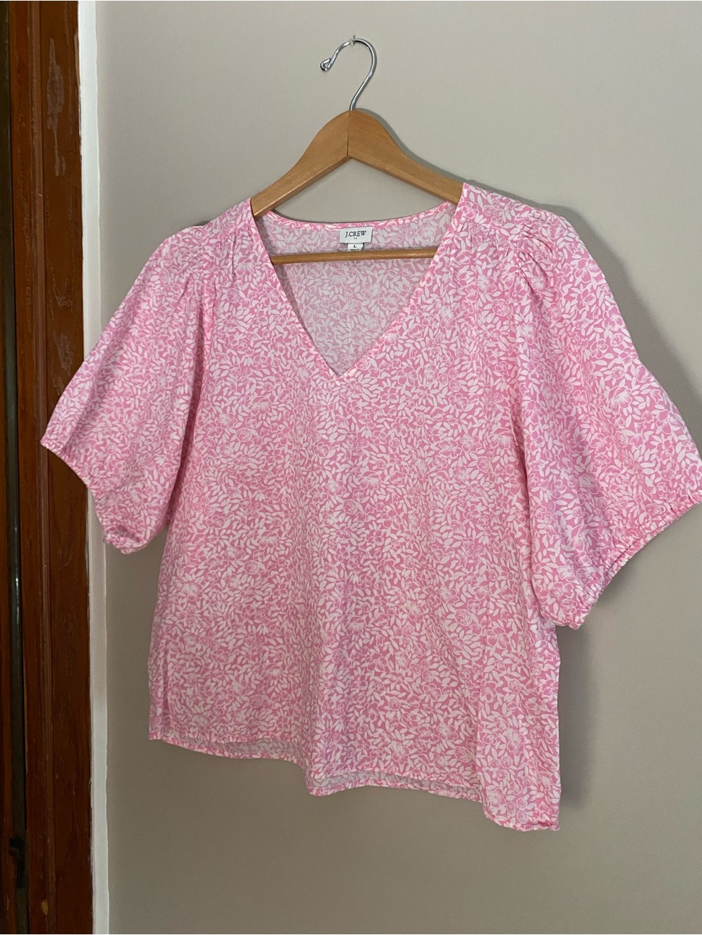 J. Crew Pink White Floral V-Neck Peasant Top